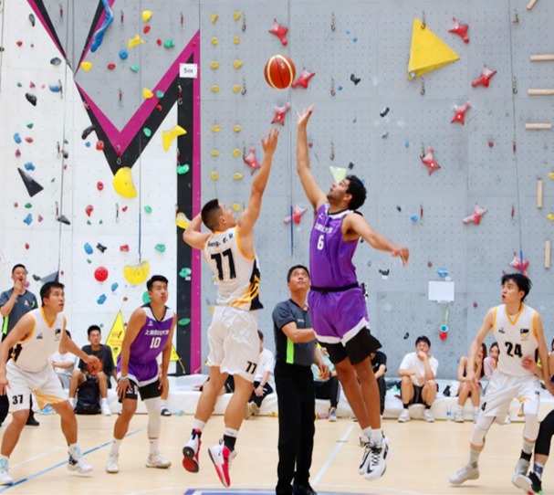 曼城狂喜！曝利物浦冬窗放弃求购格伊 休斯想等夏天免签