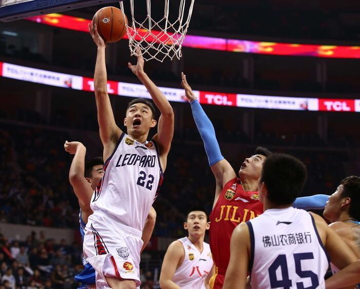 有人认为他 有人认为他